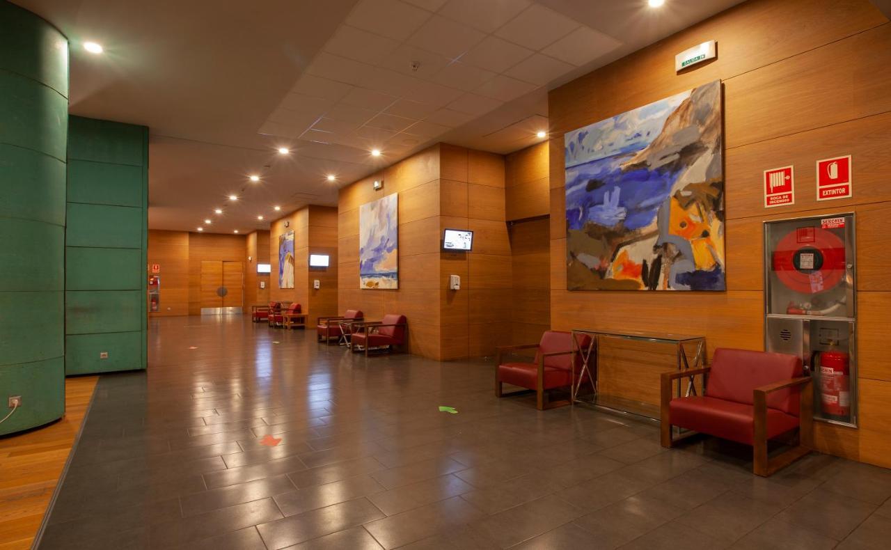 Hotel Puerta De Bilbao Баракальдо Екстер'єр фото